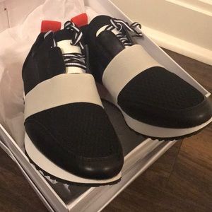 STEVE MADDEN Antics Multi-Color Walking Sneaker